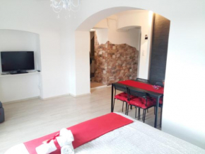  Charming Apartment Beautiful View  Загреб